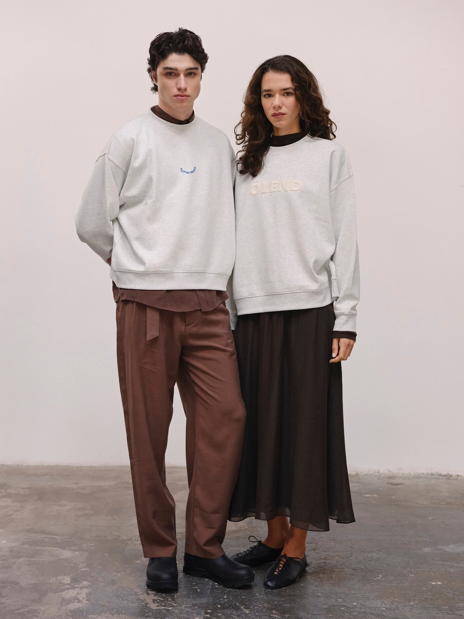 Sweatshirt
